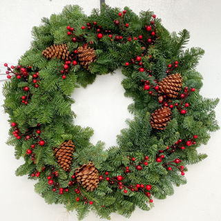 Picture of Winter Berry Fresh 24" Wreath